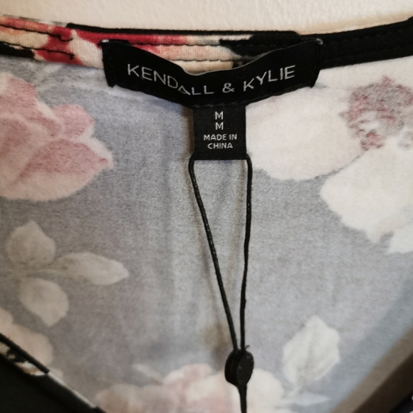 Kendall & Kylie romper, bnwt, size M - Picture 8 of 8